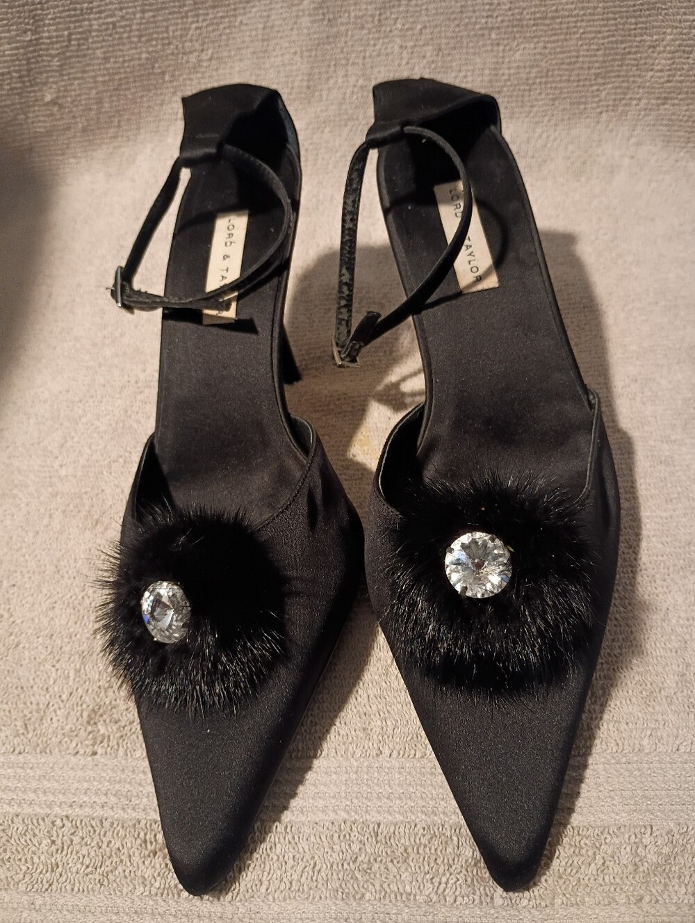 Elegant Vintage Lord & Taylor Strappy Heels